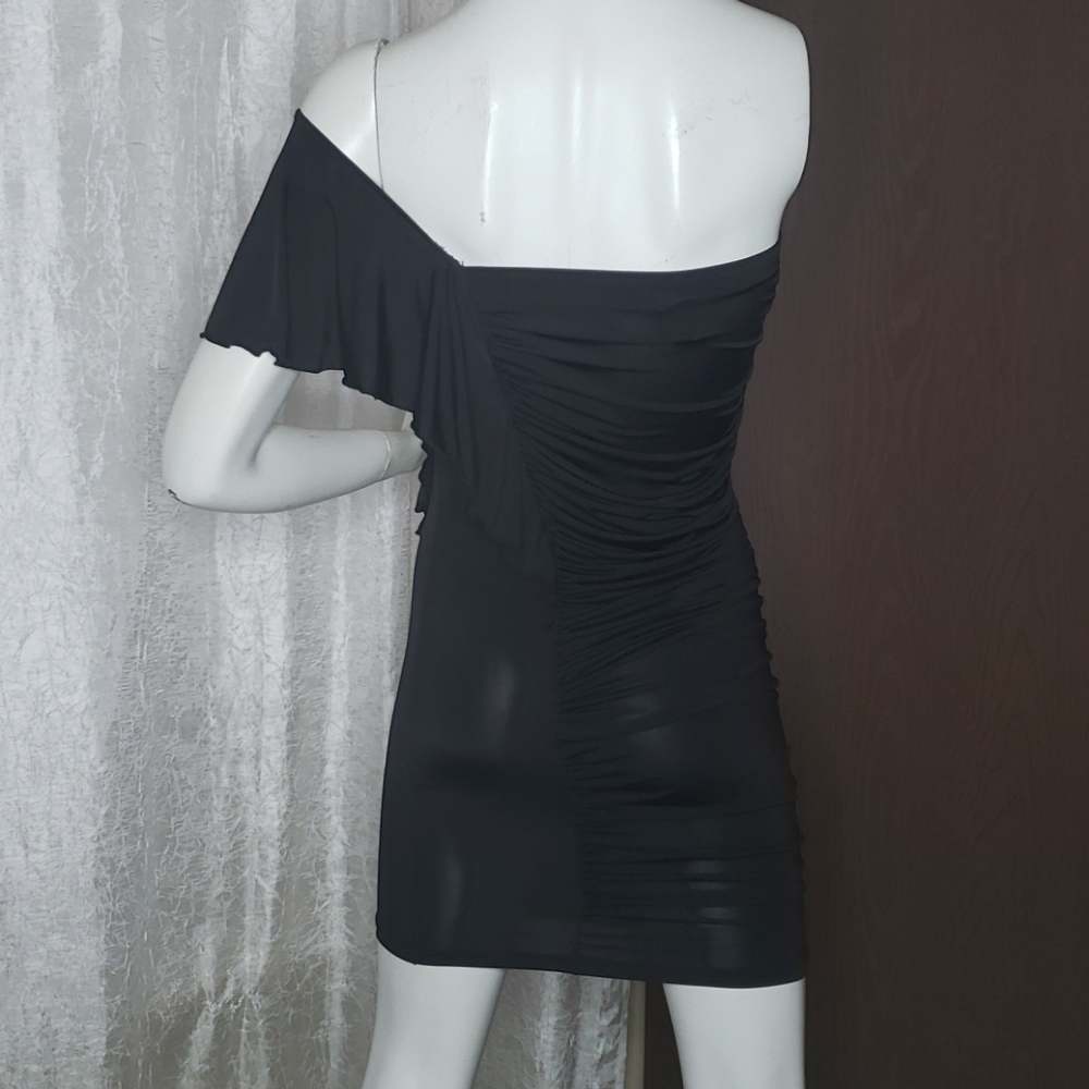 Classic form-fitting LBD